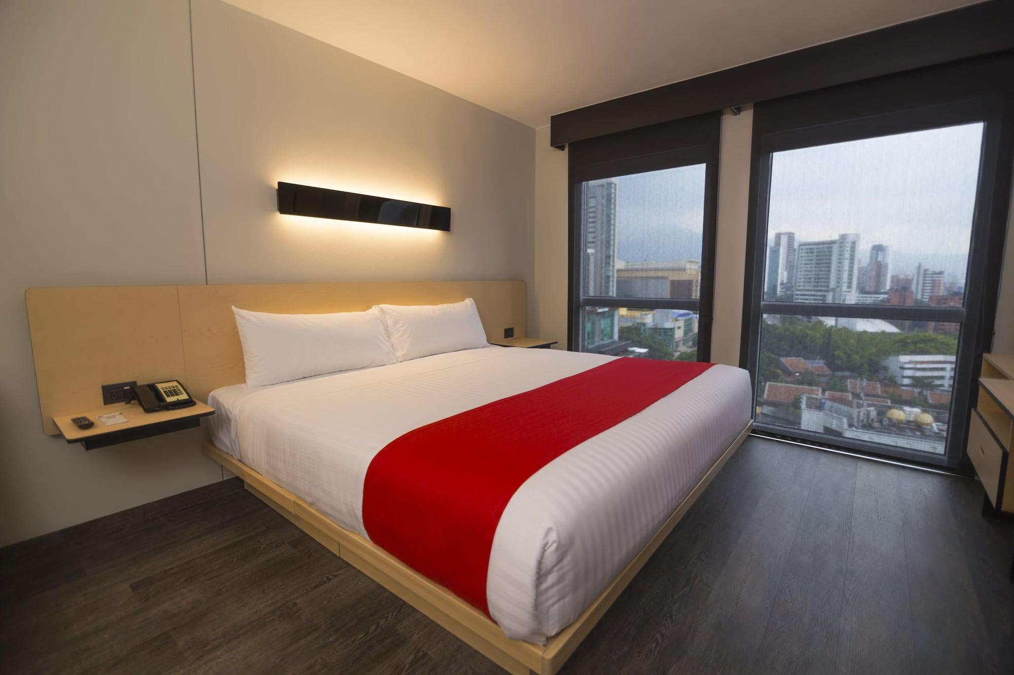 City Express Plus By Marriott Medellin Colombia Exterior foto