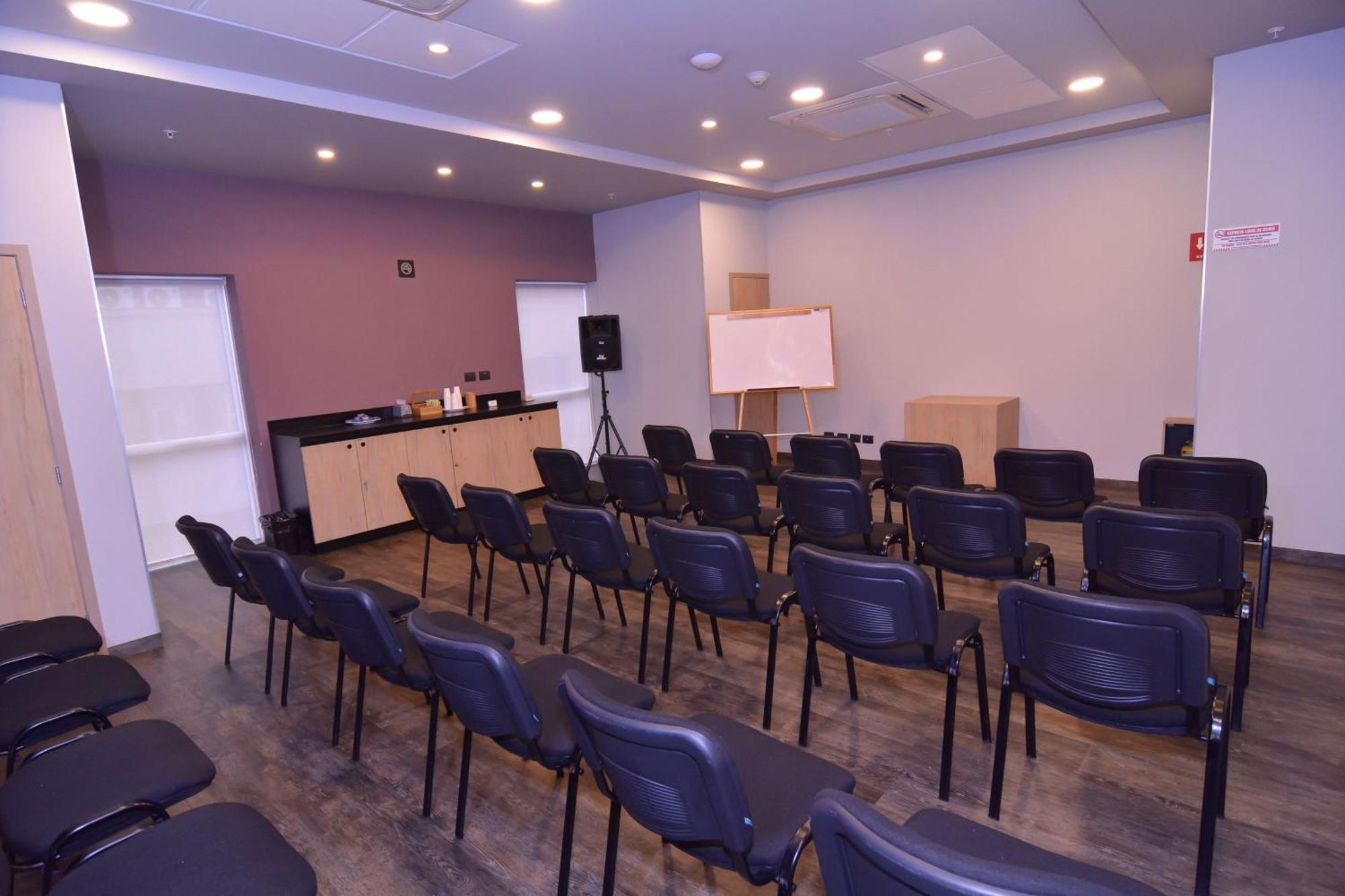 City Express Plus By Marriott Medellin Colombia Exterior foto