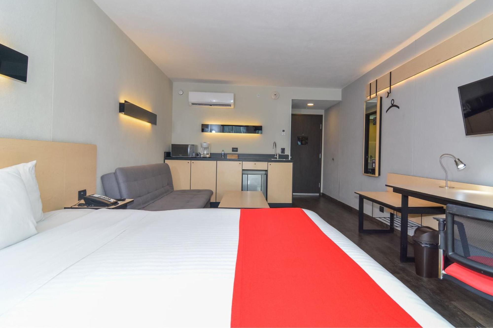 City Express Plus By Marriott Medellin Colombia Exterior foto