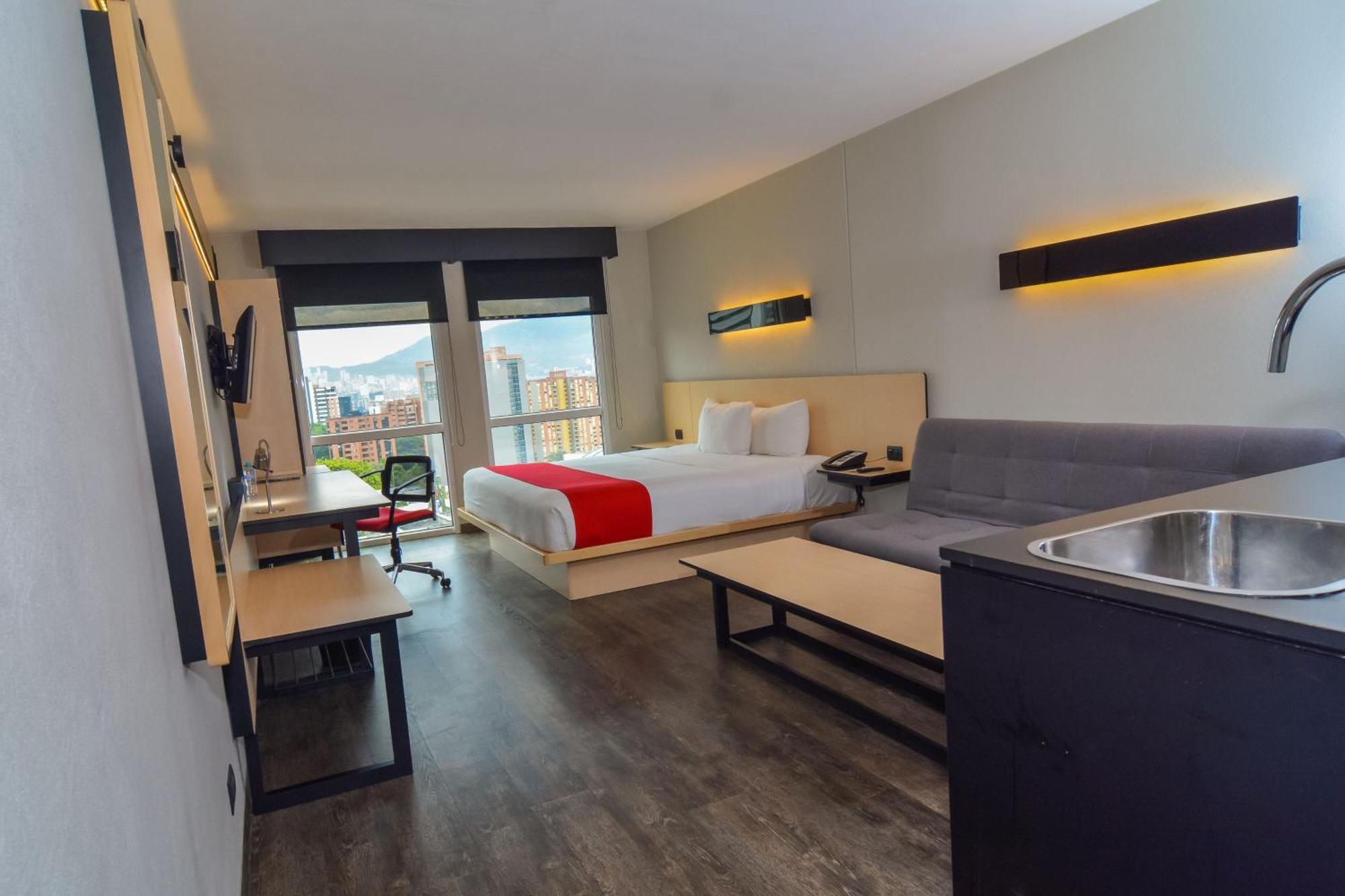 City Express Plus By Marriott Medellin Colombia Exterior foto
