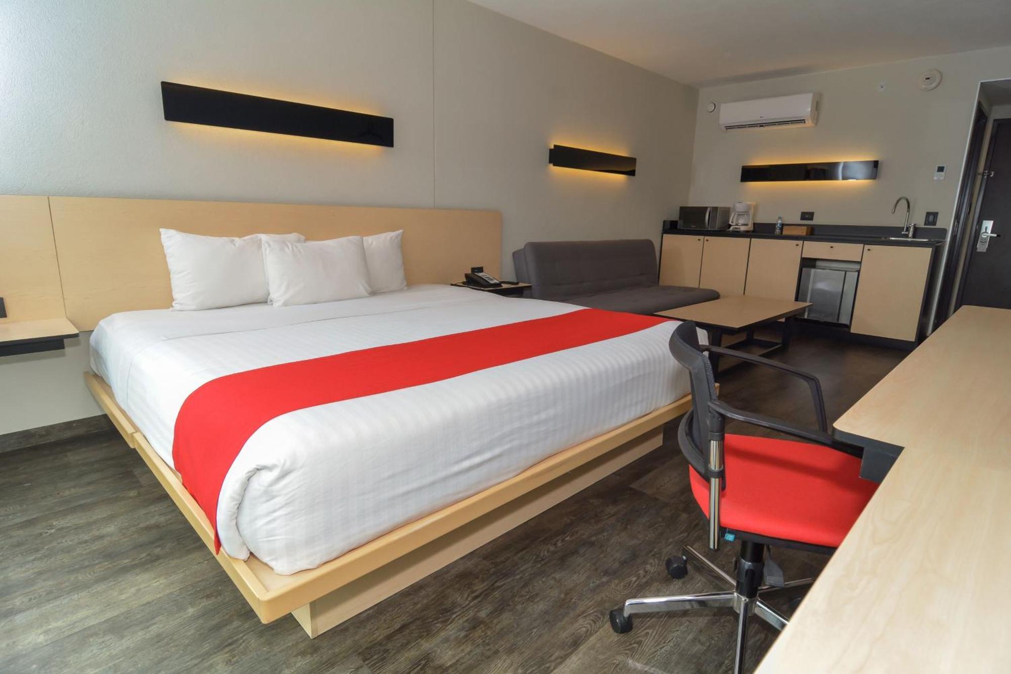City Express Plus By Marriott Medellin Colombia Exterior foto
