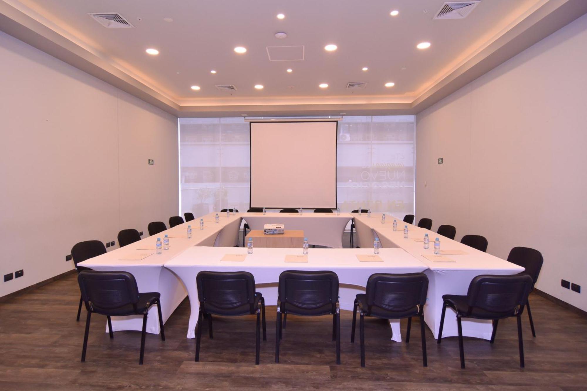 City Express Plus By Marriott Medellin Colombia Exterior foto