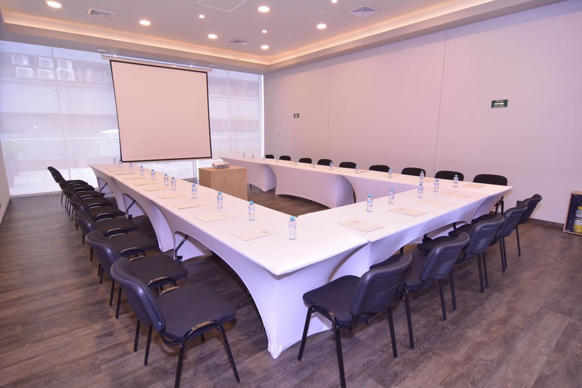 City Express Plus By Marriott Medellin Colombia Exterior foto
