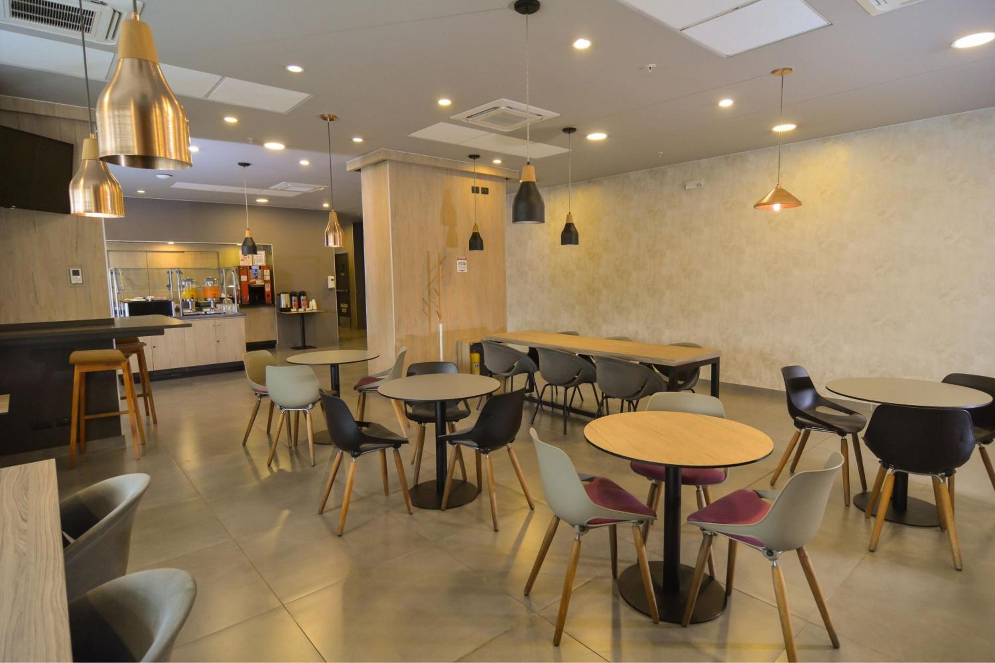 City Express Plus By Marriott Medellin Colombia Exterior foto