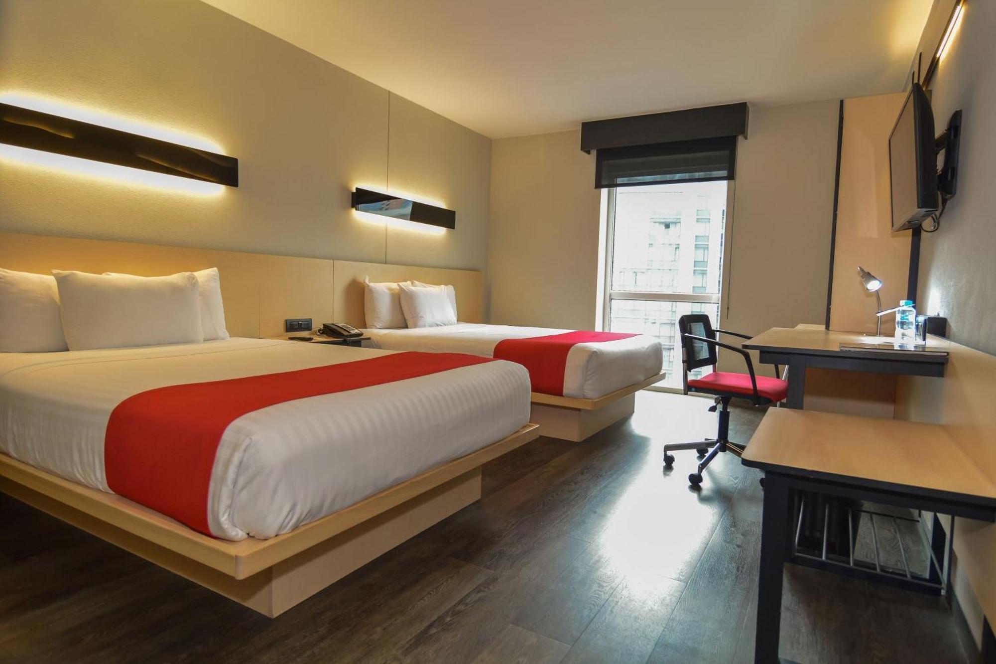 City Express Plus By Marriott Medellin Colombia Exterior foto