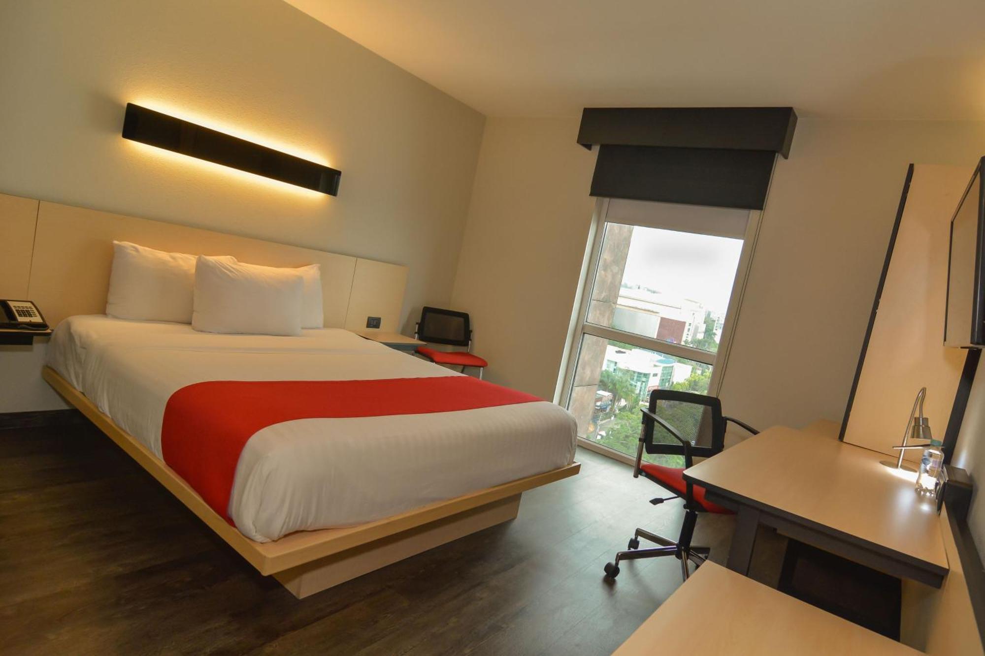 City Express Plus By Marriott Medellin Colombia Exterior foto
