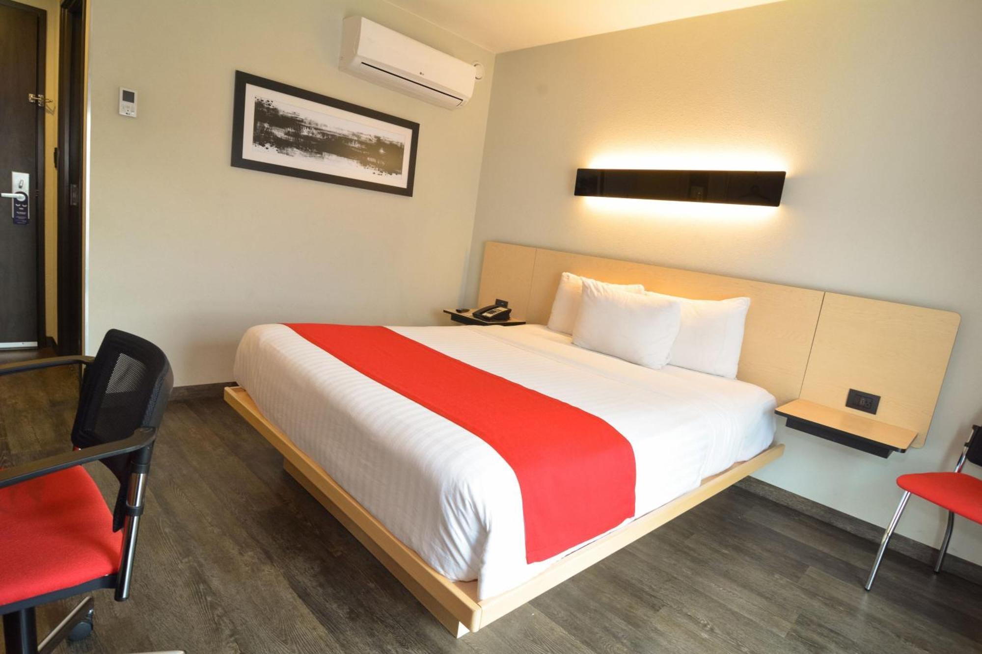 City Express Plus By Marriott Medellin Colombia Exterior foto